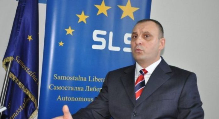 auto_Slobodan_Petroviq1548672492
