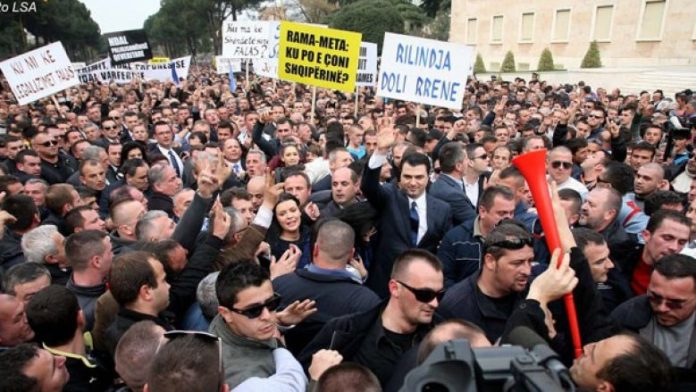 Protesta-e-PD-1-780x439