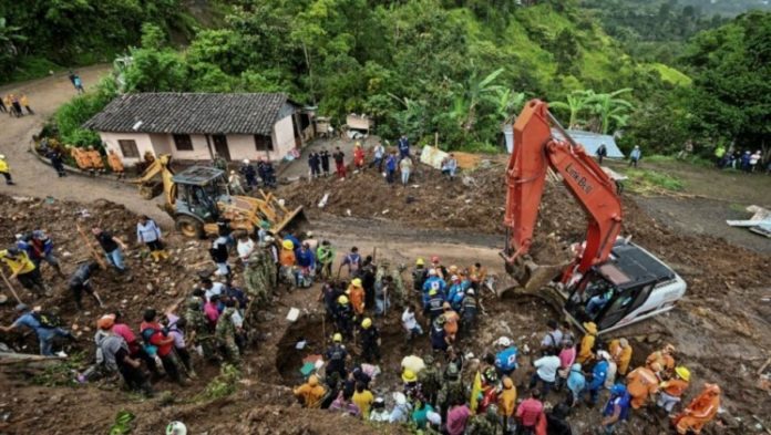 auto_auto_colombie-glissement-terrain-m15559179001555920096