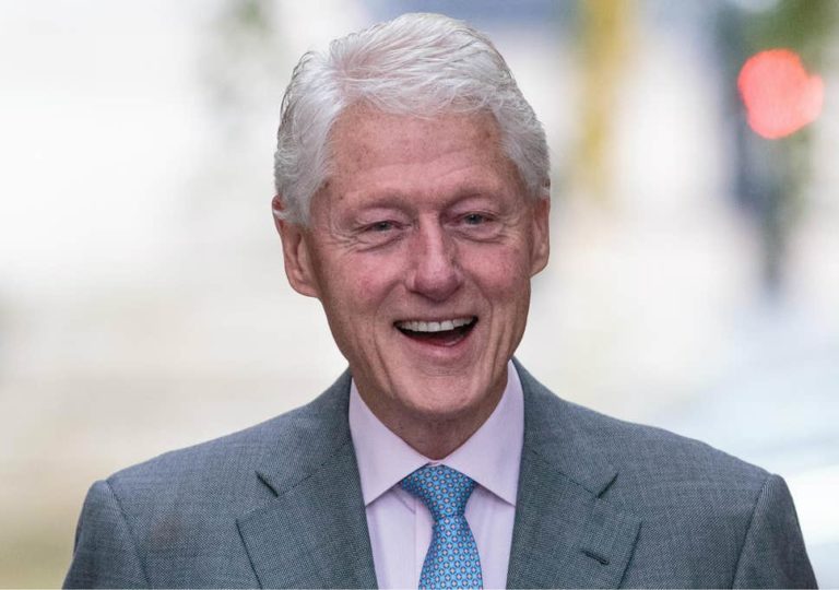 Clinton Now Bill Clinton with a plis - the most beautiful photo you've seen today