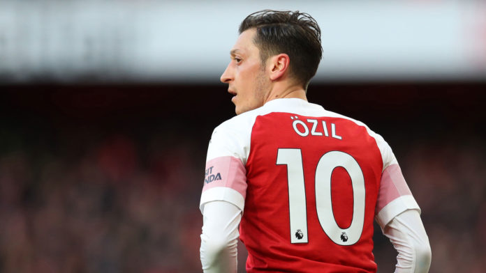 mesut-ozil_1kglzrp6wvj6110w4xceb774sr