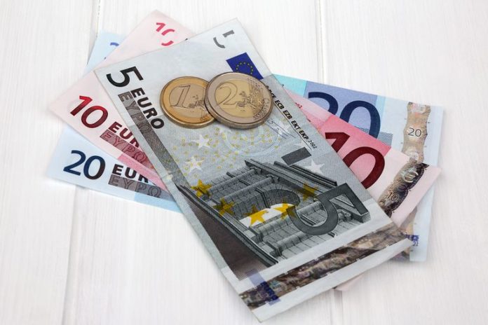 Euro-currency-58c2dfc75f9b58af5cce0ba9