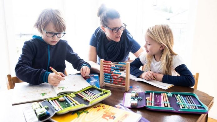 https___cdn.cnn_.com_cnnnext_dam_assets_200316031945-02-homeschooling-coronavirus-780x439