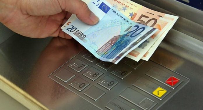euro-bankomat-900x570-750x406