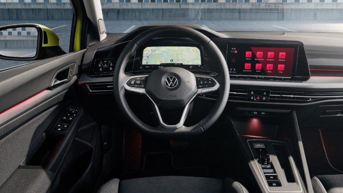 22VolkswagenGolf8m-1