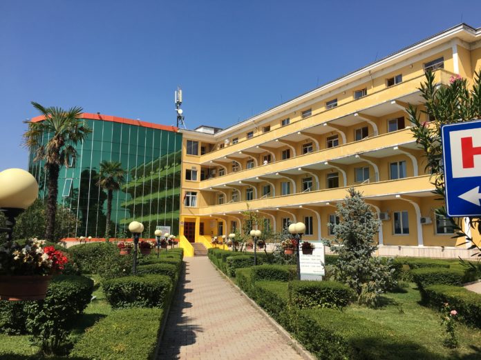 Spitali_Universitar__Shefqet_Ndroqi__senatorium