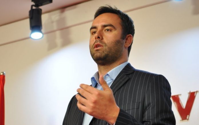 glauk-konjufca-foto-nga-jasir-zeqiri-1_1106-730x440-700x440