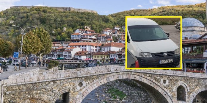 prizren-bridge-mosque-fortress-houses