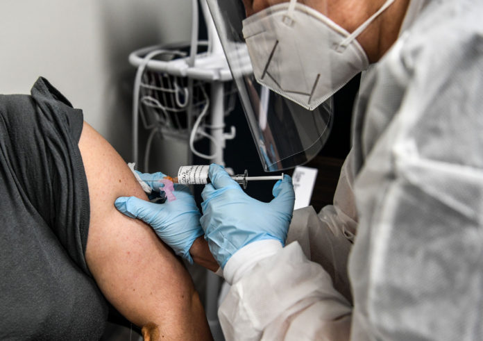 TOPSHOT-US-HEALTH-VIRUS-VACCINE-TRIALS