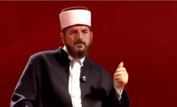 Shefqet Krasniqi: Vjosa Osmani është dashur të betohet në Kuran ,  Kushtetuta është veç letër