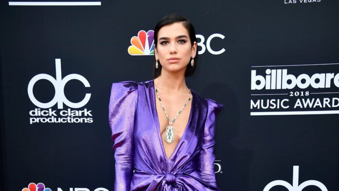 00-promo-image-dua-lipa-billboards-scaled