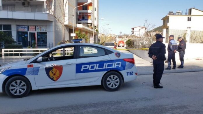 policia-vlore-1024x572-1-770x433
