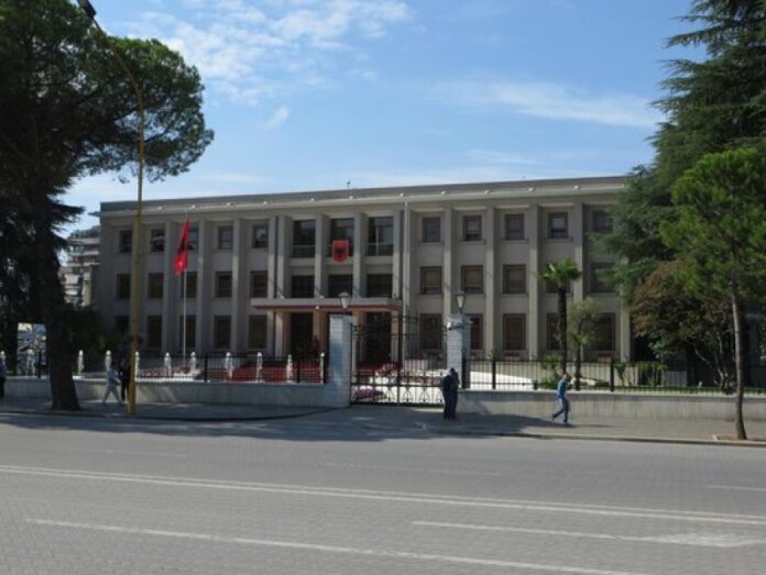 auto_tirana1620475732
