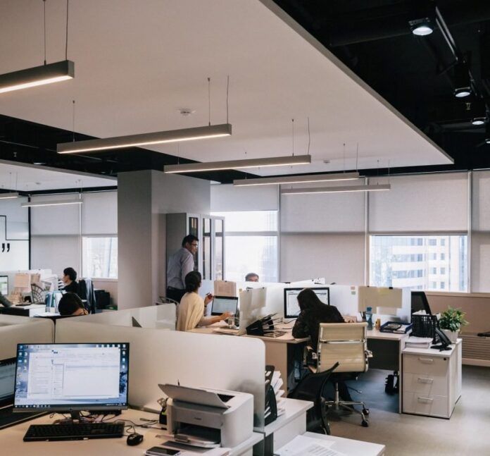 auto_zyra-office-850x7901622093918