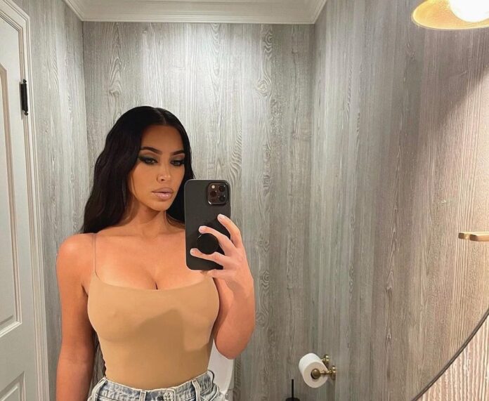 kimkardashian_198856223_4014944431919457_5412014458501835205_n-e1623403601728