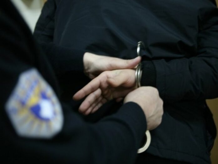 policia-arrestim-e1465727256599