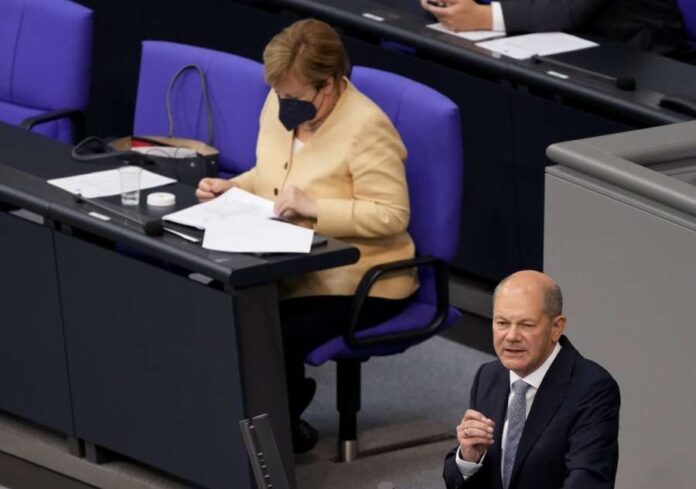 auto_angela_merkel1631010568