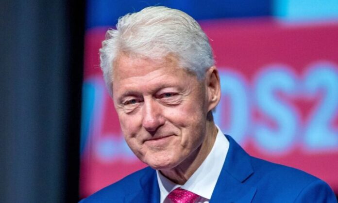 1634304845_Former-President-Bill-Clinton-On-the-Mend-After-Being-Hospitalized-for-an-Infection-2-780x470