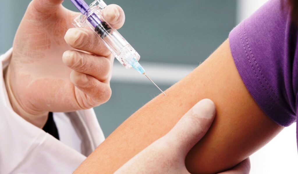 IKSHPK-ja bën thirrje për vaksinim të vajzave kundër kancerit të qafës së mitrës