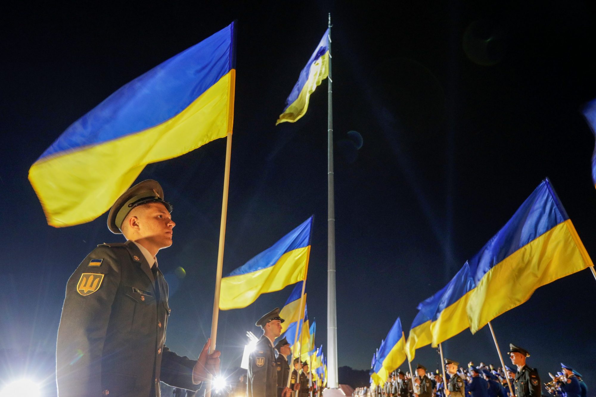 Украинский флаг россия. Украина – это Россия. Флаг России и Украины. Россия против Украины.