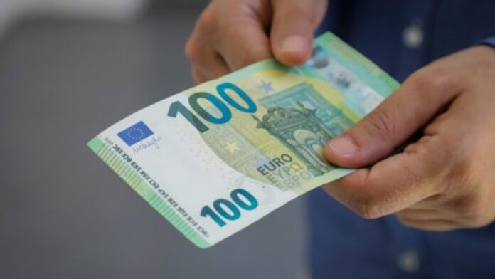 100-euro-cash-1-780x439