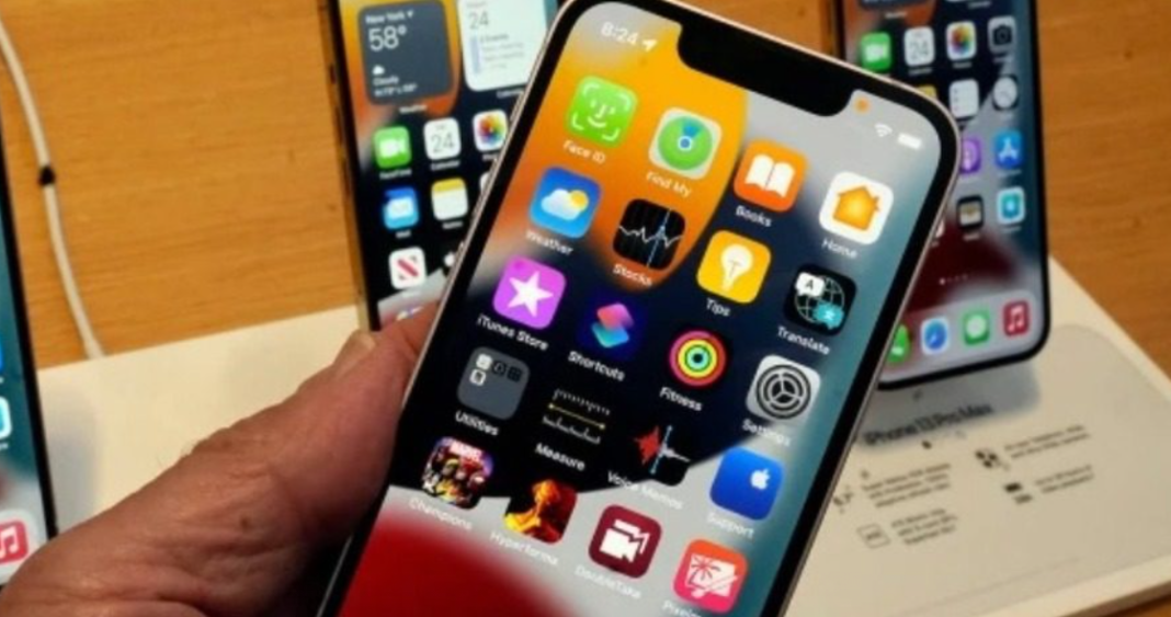 Ios Color Dots What do the yellow and green dots on the iPhone screen mean?