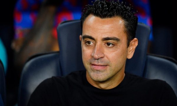 Xavi njofton largimin nga Barcelona në fund të sezonit