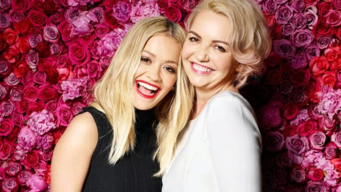 rita-ora-recent-photo-with-her-mother-vera-ora-together-780x439