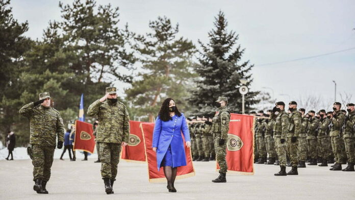 Vjosa-Osmani-dhe-ushtria-e-Kosoves