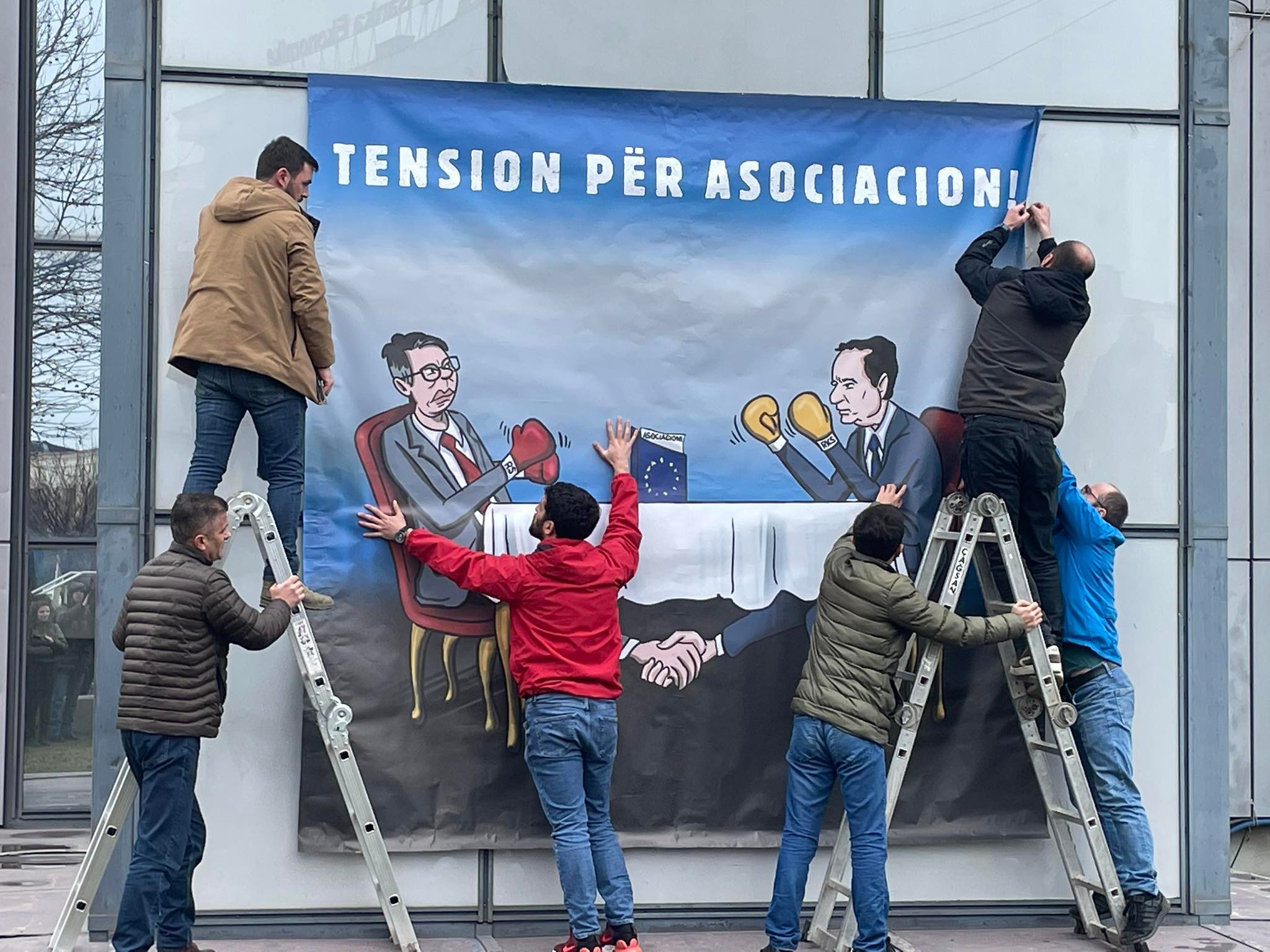 “tension Për Asociacion” Psd Me Aksion Para Qeverisë