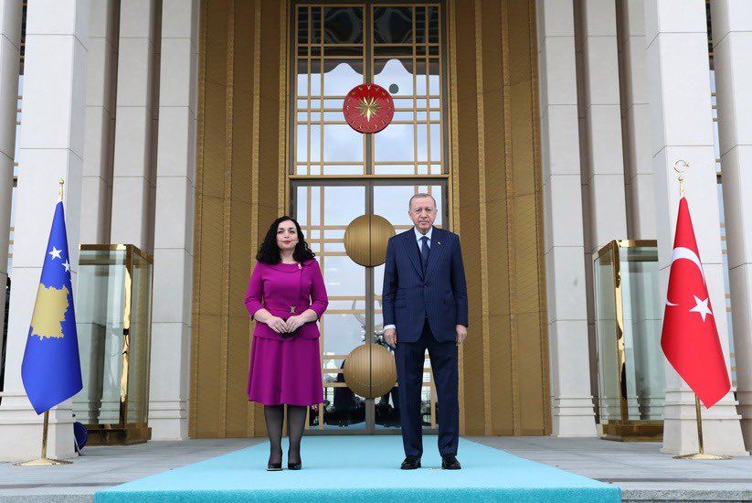 osmani-uron-erdoganin-le-te-forcohet-marredhenia-mes-kosoves-dhe-turqise