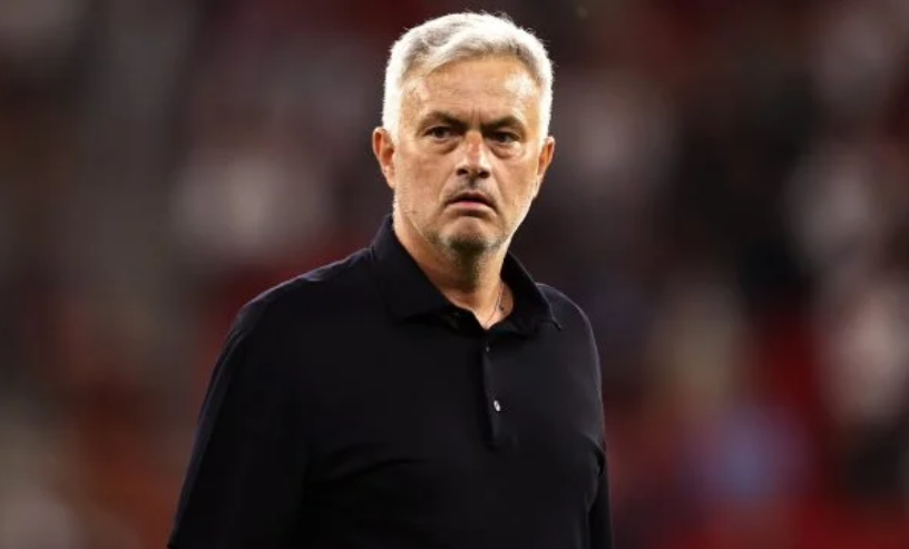 Jose Mourinho, trajneri i ri i Fenerbahces, sot prezantohet para mijëra tifozëve në Stamboll