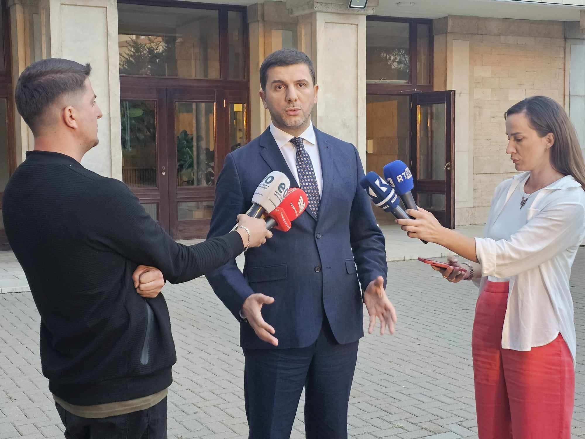 Krasniqi Pas Takimit Me Presidenten Osmani: Interesi Nacional Mbi Të ...