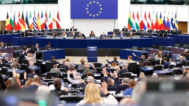 Why the EP resolution brings big problems to Vučić