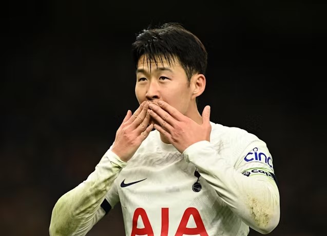Tottenhami nuk dëshiron të dëgjojë asnjë ofertë për Heung-min Son