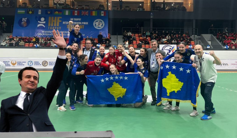 Kurti përgëzon çikat e Kosovës: Suksese në rrugëtimin e Botërorit Kurti përgëzon çikat e Kosovës: Suksese në rrugëtimin e Botërorit