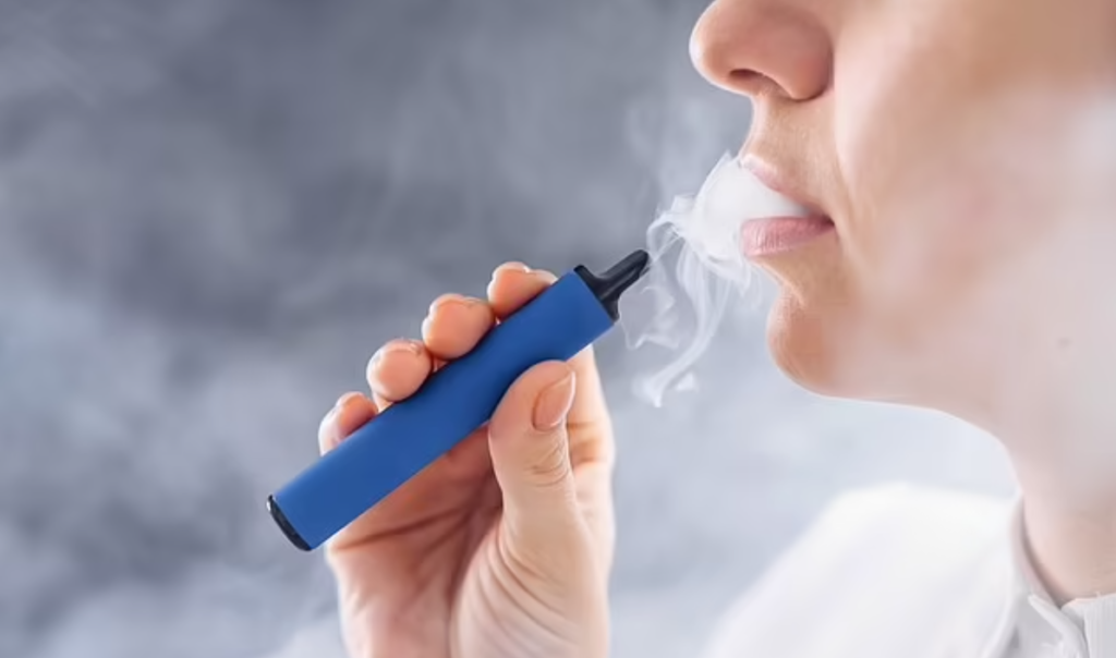 Efektet anësore të vapingut, arsyeja pse ekspertët po shqetësohen gjithnjë e më shumë