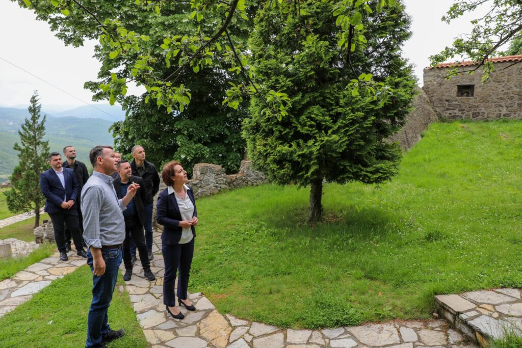Gërvalla e Peci vizitojnë Leposaviqin  Në çdo cep shihet dhe ndihet kujdesi i shtuar i institucioneve