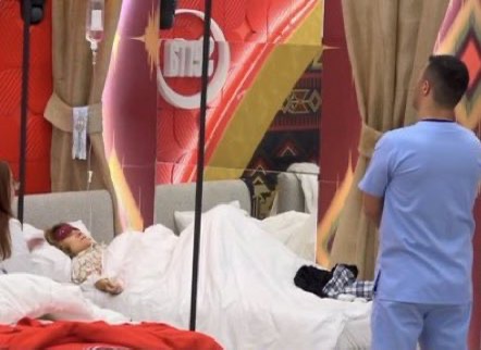 Njëra nga banoret në gjendje jo të mirë shëndetësore, doktorët futen në shtëpinë e Big Brother VIP Albania