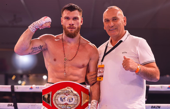 Boksieri shqiptar, Jurgen Uldedaj fiton titullin ‘New IBF International Champion’, hap rrugën drejt titullit botëror