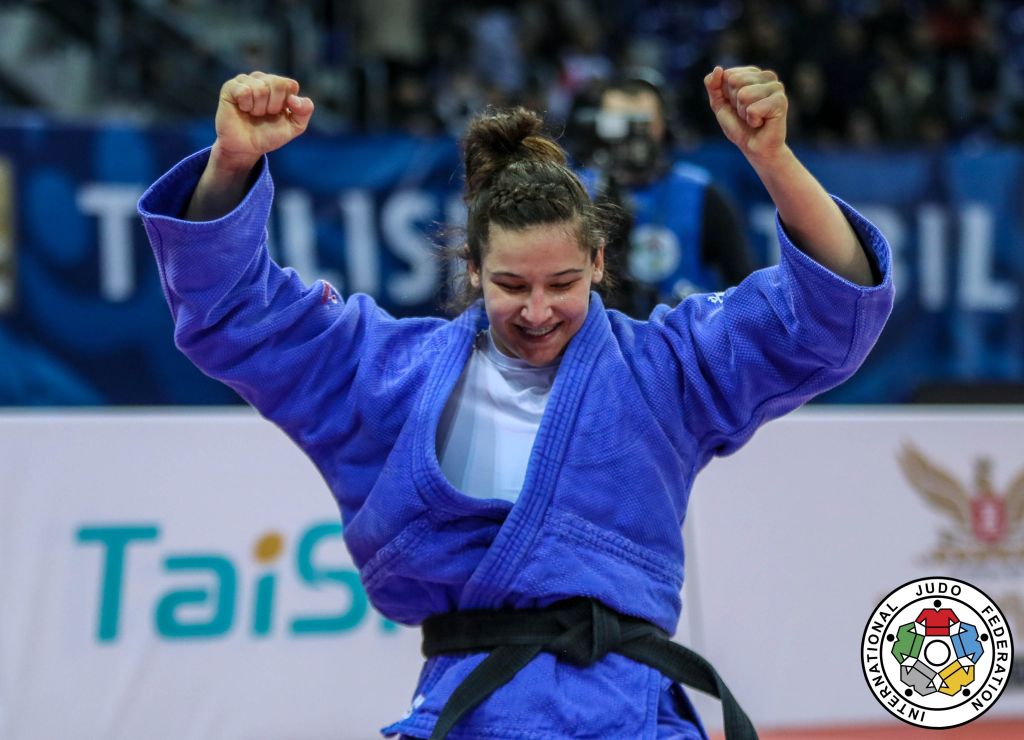 Loriana Kuka fiton me Ippon ndaj sllovenes, vazhdon rrugëtimin për medalje olimpike