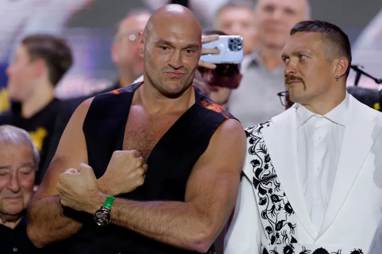 Fury vs Usyk: Krejt çfarë duhet të dini për ‘përballjen e shekullit’