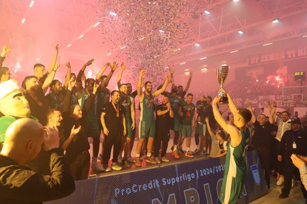Kampione në basketboll për të dytin vit radhazi, triumfi i Trepçës raportohet edhe në mediat ndërkombëtare Kampione në basketboll për të dytin vit radhazi, triumfi i Trepçës raportohet edhe në mediat ndërkombëtare