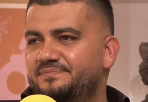 Ermal Fejzullahu: Jam i gatshëm të shkrij gjysmën e pasurisë time që Shqipëria dhe Kosova të bashkohen Ermal Fejzullahu: Jam i gatshëm të shkrij gjysmën e pasurisë time që Shqipëria dhe Kosova të bashkohen