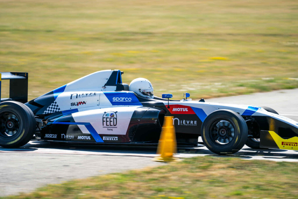 Orik Devolli pjesë e F4, ambicie për Formula 1 Orik Devolli pjesë e F4, ambicie për Formula 1