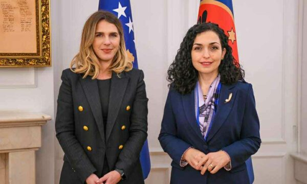 kosova-me-sherbimin-apple-pay-presidenca-thote-se-u-angazhua-me-ambasaden-e-shba-dhe-oek-un-per-ta-realizuar