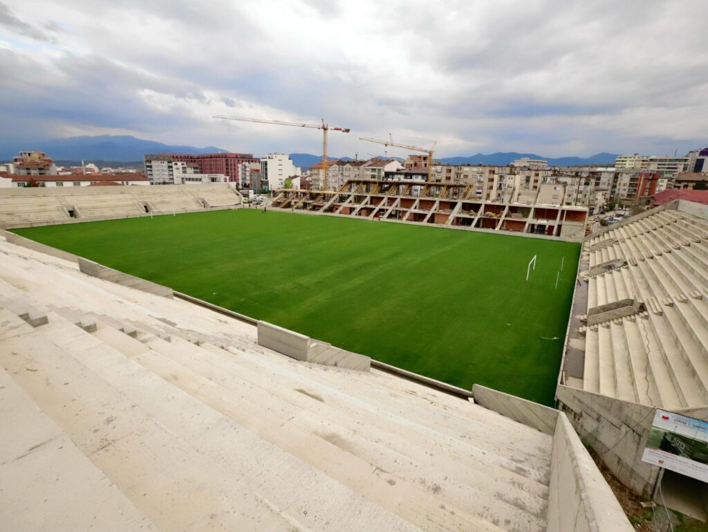 Jepet tenderi 3.4 milionësh për renovimin e Stadiumit të Gjakovës, punët pritet të kryhen për 13 muaj Jepet tenderi 3.4 milionësh për renovimin e Stadiumit të Gjakovës, punët pritet të kryhen për 13 muaj
