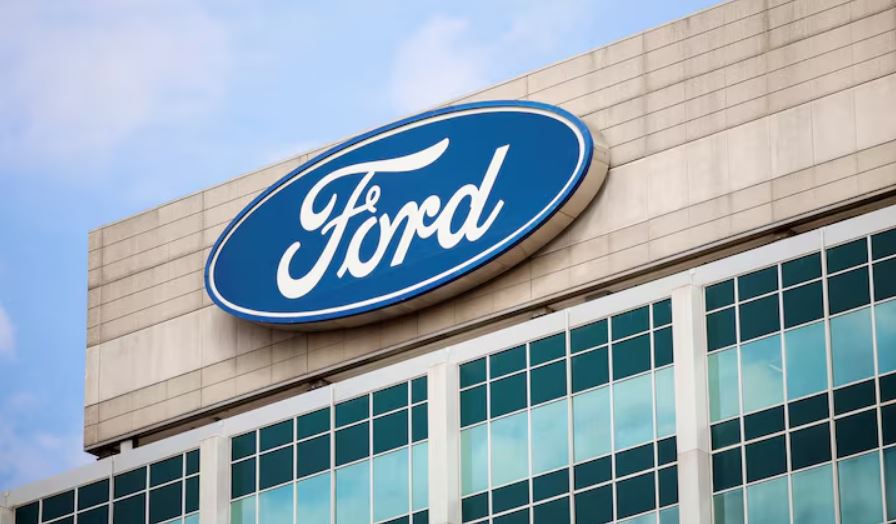 ford-terheq-mbi-355-mije-kamione-shkak-defekti-ne-panelin-e-instrumenteve