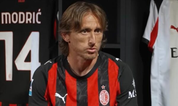 Luka Modric flet për herë të parë si lojtar i Milanit: Isha tifoz i klubit që nga fëmijëria