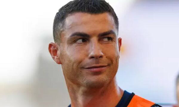 Cristiano Ronaldo thyen heshtjen pasi nuk u nominua për Topin e Artë 2025